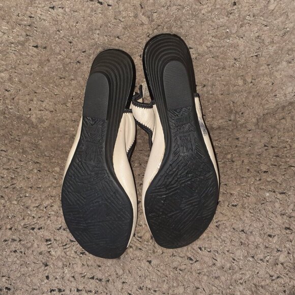 MIZ MOOZ-Dory-Beige Leather/Black Elastic Stretch Slingbacks-Sz 38.5-Excellent - Picture 7 of 7